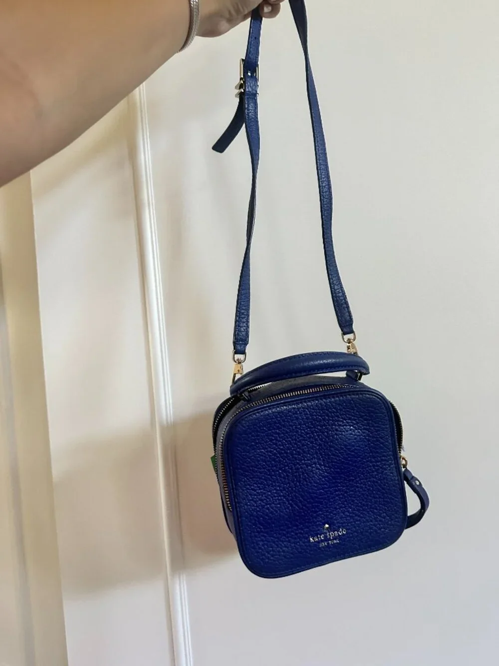 Kate Spade New York Cecil Court Bobi Crossbody Mini Handbag in Electric Blue